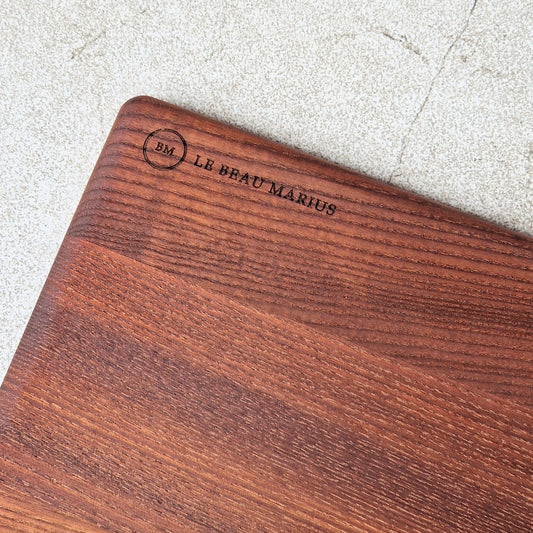 Planche à découper en bois de frêne thermo-traité 25×18cm – Design contemporain, fromages & apéro