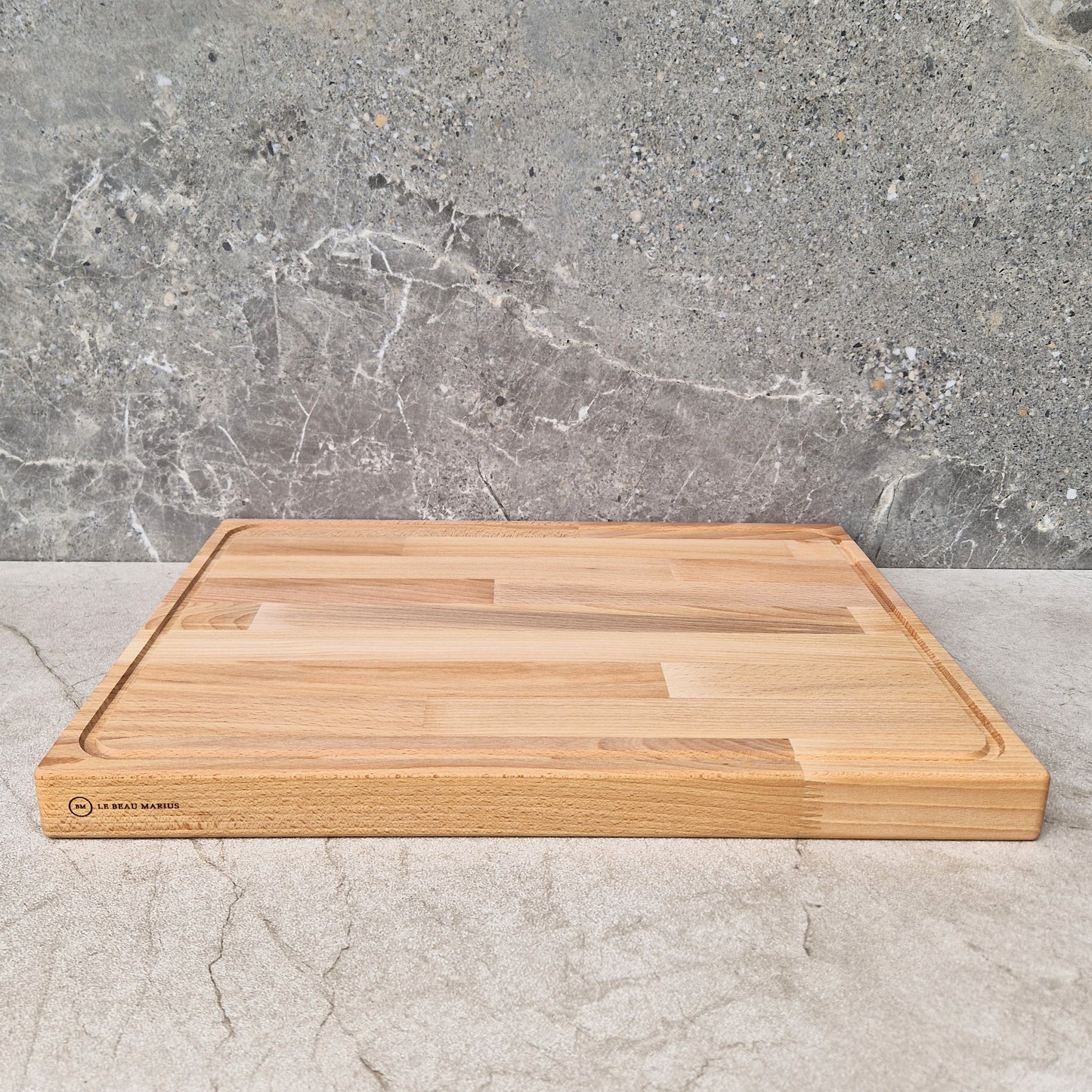 Planche à découper professionnelle hêtre massif 52×38×4cm – Format billot, rainure jus