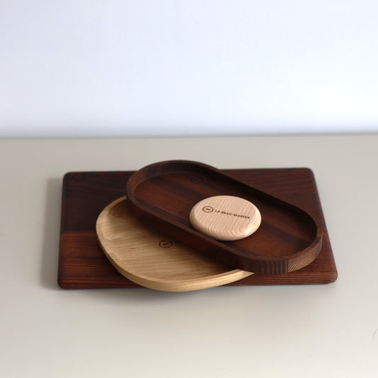 Coffret L'Heure de l'Apéritif : planche et plateau en frêne thermotraité, vide-poche galet et décapsuleur